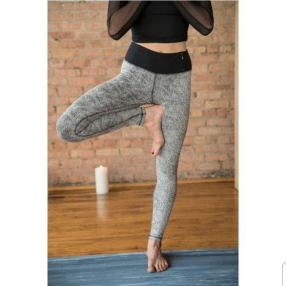 Calia Black White Snakeskin Print Leggings Small